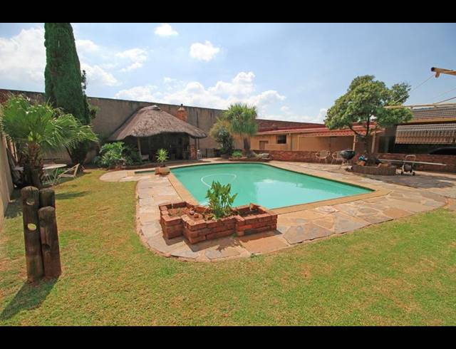 3 BEDROOM HOUSE FOR SALE IN HOMESTEAD